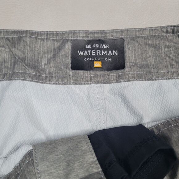 Quiksilver Waterman Collection Primetime 9" Swimwear Boardshorts Size 32 - Picture 3 of 8